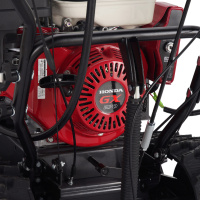 Фото бензиновый гусеничный снегоуборщик evoline sbg 690 the на сайте www.kiit.ru в интернет-каталоге КИИТ ☎ +7(800) 707-07-45 Изображение №6