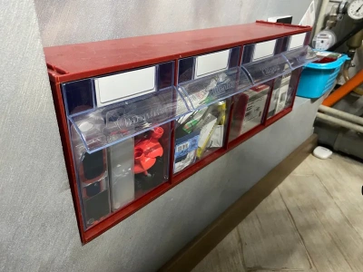 Короб откидной Стелла-техник F-600-9, 600х68х78 мм, 9 ячеек, красный, прозрачный. Изображение №10