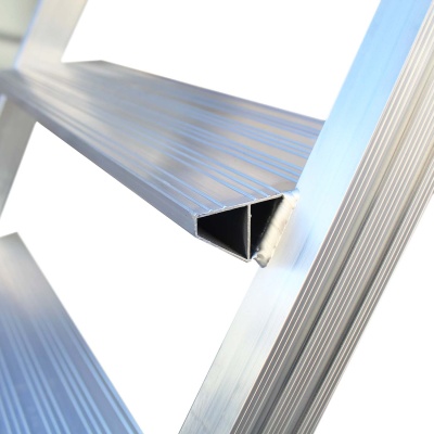 Вышка стремянка алюминиевая авиационная Megal ВСА-1,0А. Изображение №4