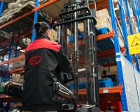 Фото штабелер с откидной платформой оператора ep es16-rs на сайте www.kiit.ru в интернет-каталоге КИИТ ☎ +7(800) 707-07-45 Изображение №7