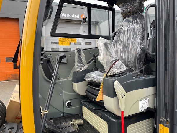 Фото мини экскаватор yuchai yc 60-9 на сайте www.kiit.ru в интернет-каталоге КИИТ ☎ +7(800) 707-07-45 Изображение №10