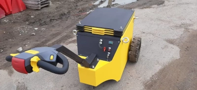 Поводковый тягач ОМП 30/60 тонн. Изображение №3