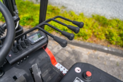 Электрический погрузчик EP EFL181 (CPD18F8). Изображение №18