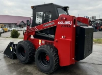 Фото колесный мини погрузчик с бортовым поворотом quadtrac ssl95jmax на сайте www.kiit.ru в интернет-каталоге КИИТ ☎ +7(800) 707-07-45 Изображение №7