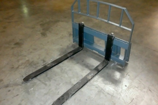 Фото вилы паллетные вп-1.0/120 длина 1200 мм, г/п 1000 кг на сайте www.kiit.ru в интернет-каталоге КИИТ ☎ +7(800) 707-07-45