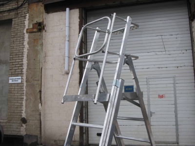 Телескопическая лестница Megal ТЛП-К - (1,3-1,9). Изображение №3