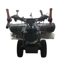 Купить EVOline SWG 1000 в КИИТ. Мощная самоходная подметальная машина с двигателем Zongshen и шириной щетки 100 см.