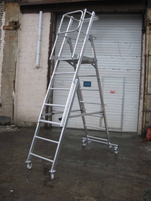 Телескопическая лестница Megal ТЛП-К - (1,3-1,9). Изображение №4