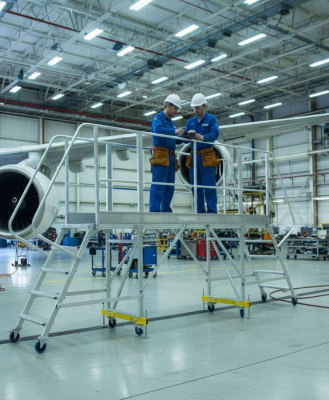 Рабочая алюминиевая площадка MEGAL ПААд-1,3х3,5хВО (высота 1,3 м, длина 3,5 м, грузоподъемность 300 кг). Изображение №3