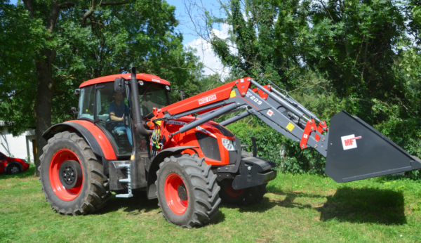 Фото фронтальный навесной быстросъемный погрузчик бык т-229 xl на сайте www.kiit.ru в интернет-каталоге КИИТ ☎ +7(800) 707-07-45