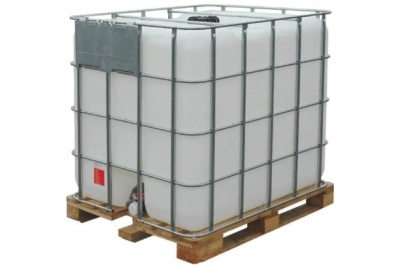 Пластиковая ёмкость UC 1000 л с широким краном 80 мм комбинированная на деревянном поддоне. Изображение №1