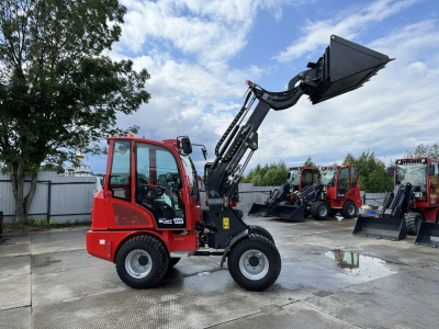 Мини погрузчик с телескопической стрелой QUADTRAC WL40T EVO (1000 кг, высота подъема 3400 мм, шарнирно-сочлененная рама). Изображение №8