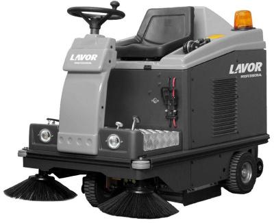 Подметальная машина LAVOR Professional SWL R1000 ST (бензиновая, 5,5 л.с., ширина уборки 920-1230 мм, 115 л). Изображение №2