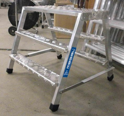 Складные подмости MEGAL СРП-700 | Рабочая высота 2.7 м, площадка 0.7 м,  двухсторонний подъем. Изображение №8