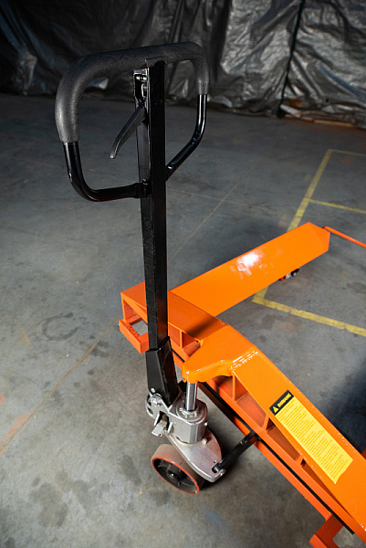 Фото гидравлическая тележка tor zt 2.5t - 1150*1150 для рулонов на сайте www.kiit.ru в интернет-каталоге КИИТ ☎ +7(800) 707-07-45 Изображение №7