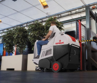 Фото аккумуляторная подметальная машина с сиденьем comac cs 700b на сайте www.kiit.ru в интернет-каталоге КИИТ ☎ +7(800) 707-07-45 Изображение №10