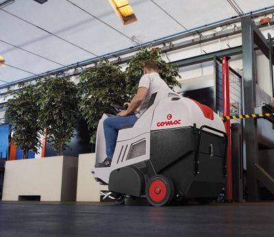 Аккумуляторная подметальная машина с сиденьем COMAC CS 700B. Изображение №9
