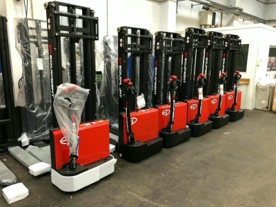 Электроштабелер EP EST152. Изображение №12