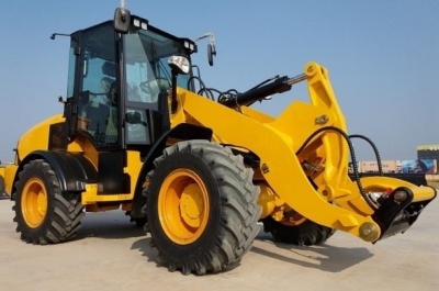 Погрузчик QUADTRAC WL100. Изображение №1