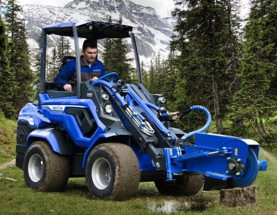 Мини-погрузчик (минитрактор) MultiOne 7.2 K (1200 кг, высота подъема 2,9 м, двигатель Kubota D1305). Изображение №6