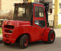 Фото автопогрузчик ep cpcd50t8-x 5 тонн 3300 мм на сайте www.kiit.ru в интернет-каталоге КИИТ ☎ +7(800) 707-07-45 Изображение №7